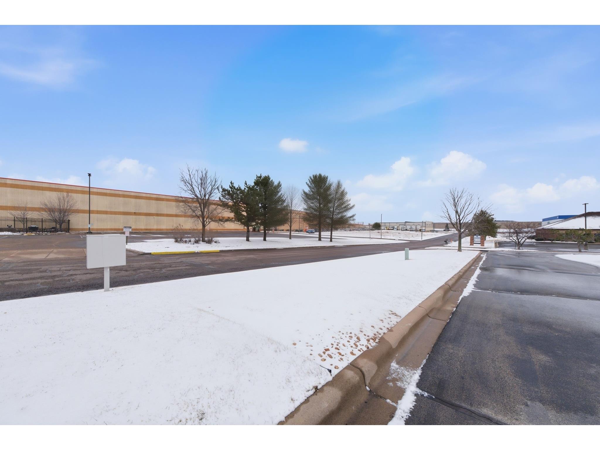 2910 Enloe Street #5 Hudson WI 54016 1599103 image23