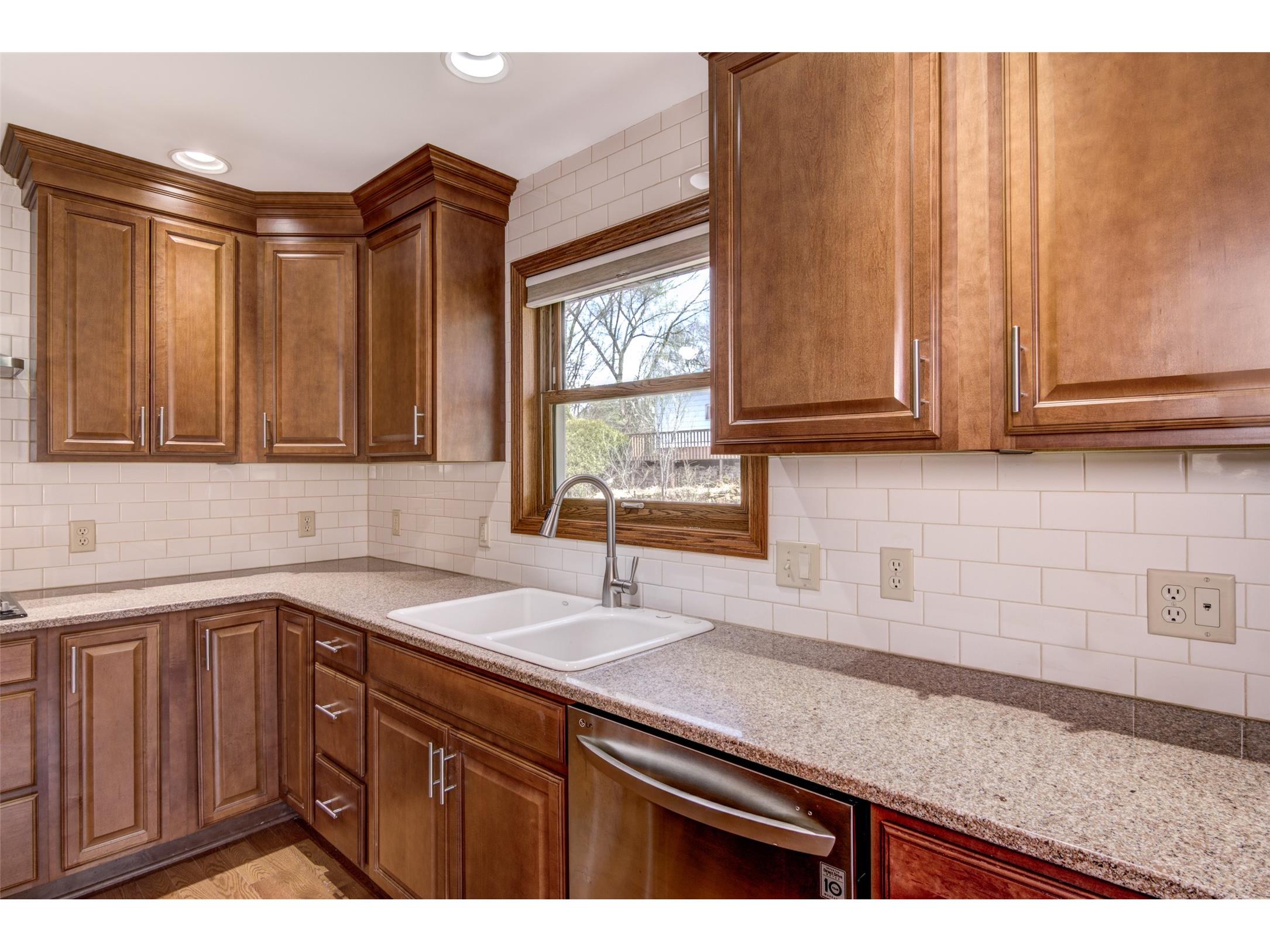 2916 Trinity Street Eau Claire WI 54703 1600333 image8