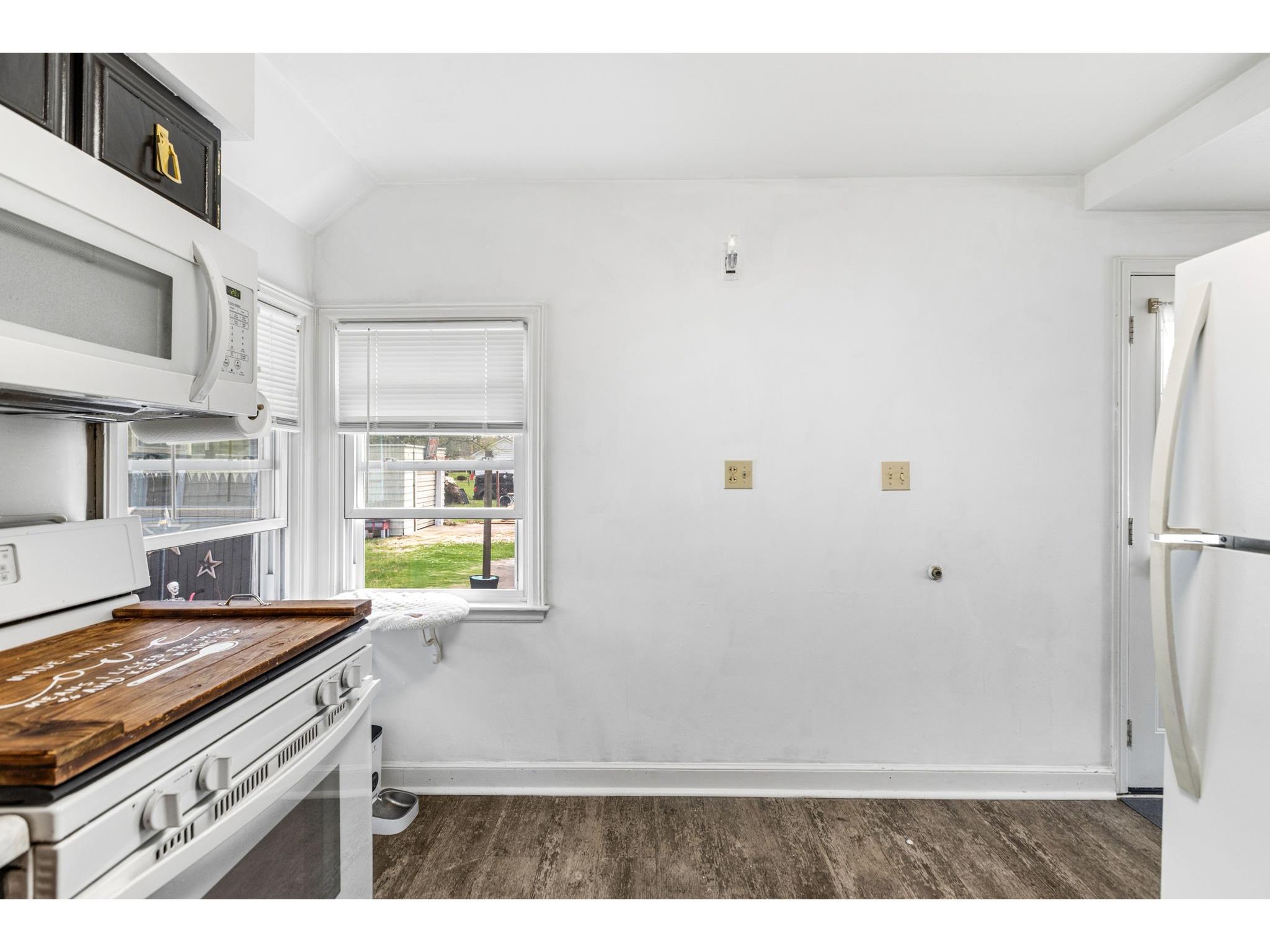 2931 8th Street Eau Claire WI 54703 1600143 image15