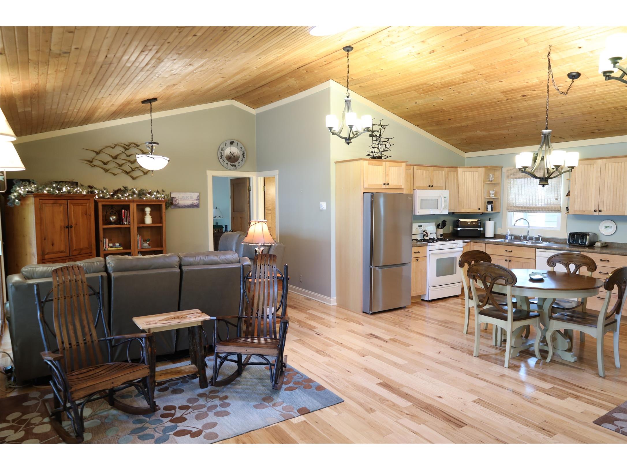 29748 Oaks Court Danbury WI 54830 - Little Bear Lake 1601215 image2
