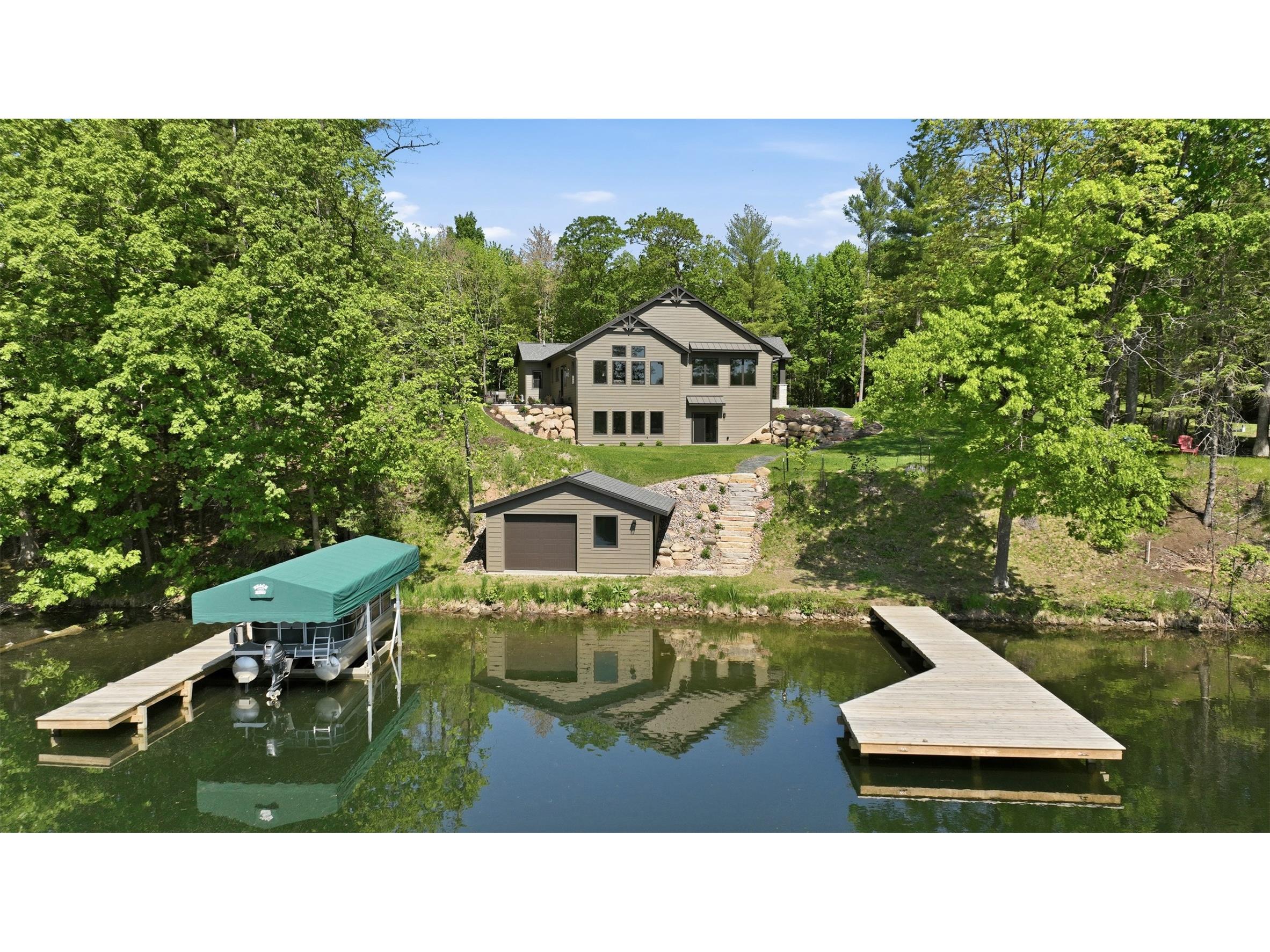29883 95th Street New Auburn WI 54757 - Axehandle 1601395 image1