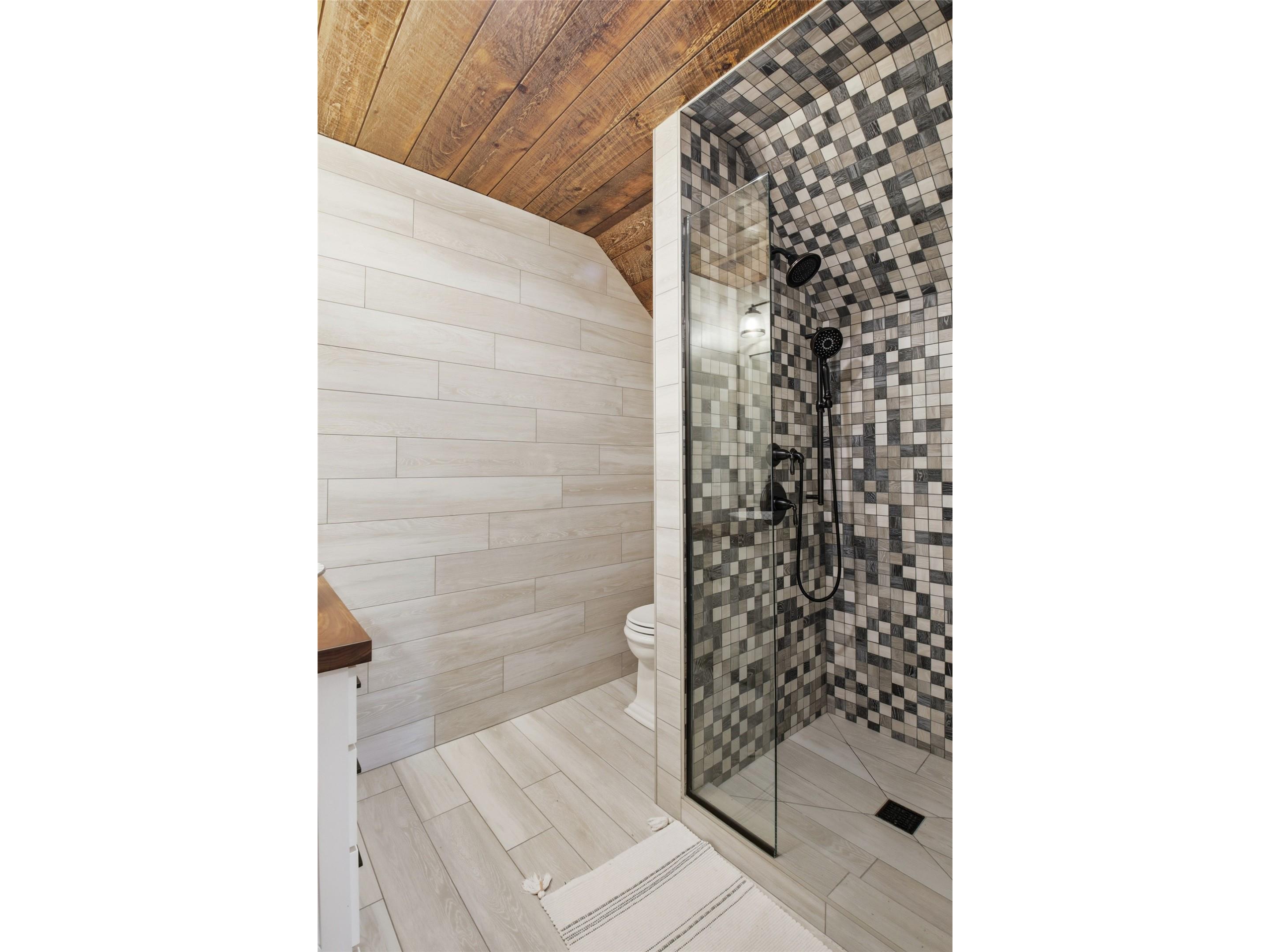 29921 40th Avenue Cadott WI 54727 1602349 image34