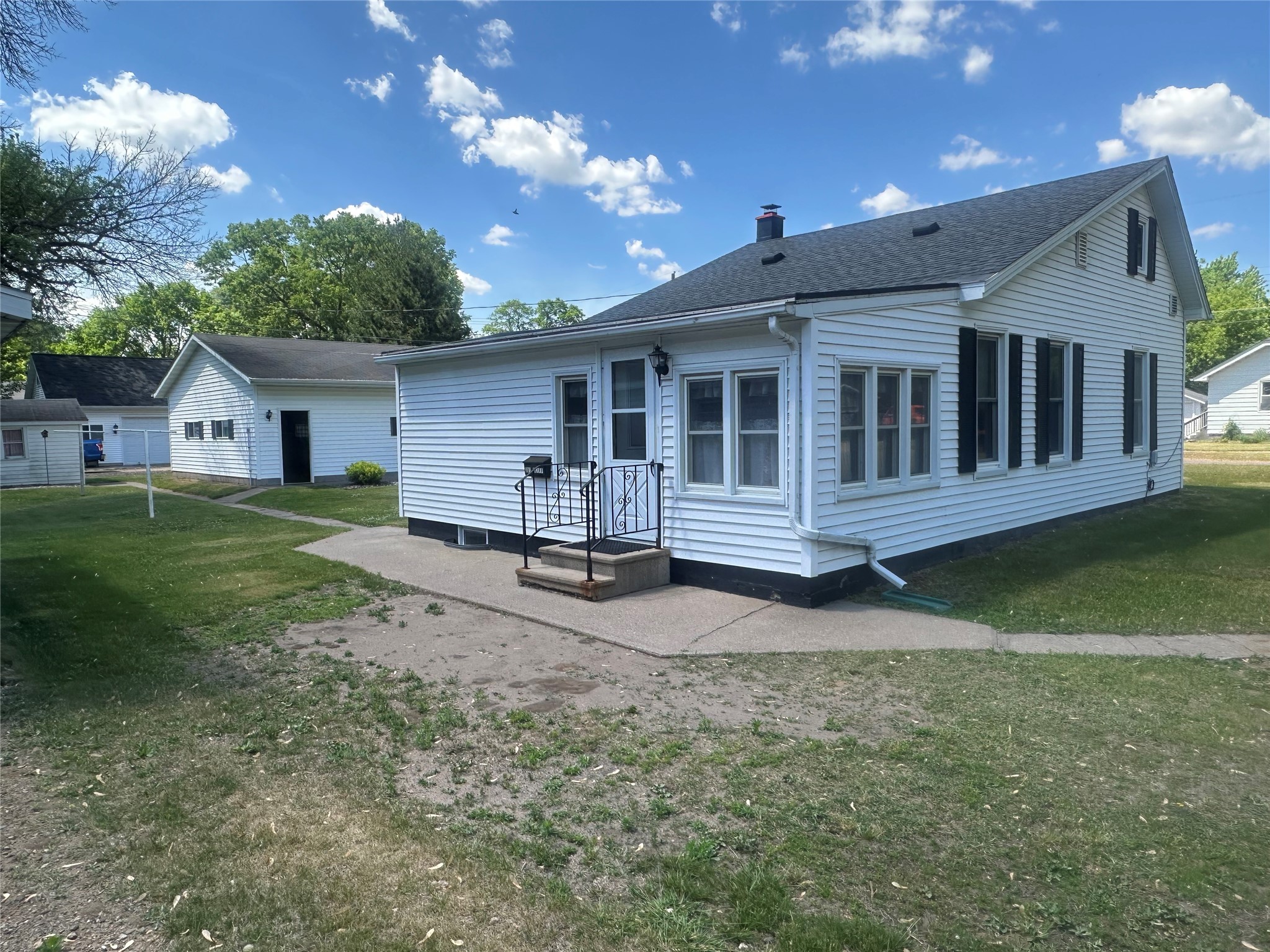 301 Cliff Street Chippewa Falls WI 54729 1601835 image4