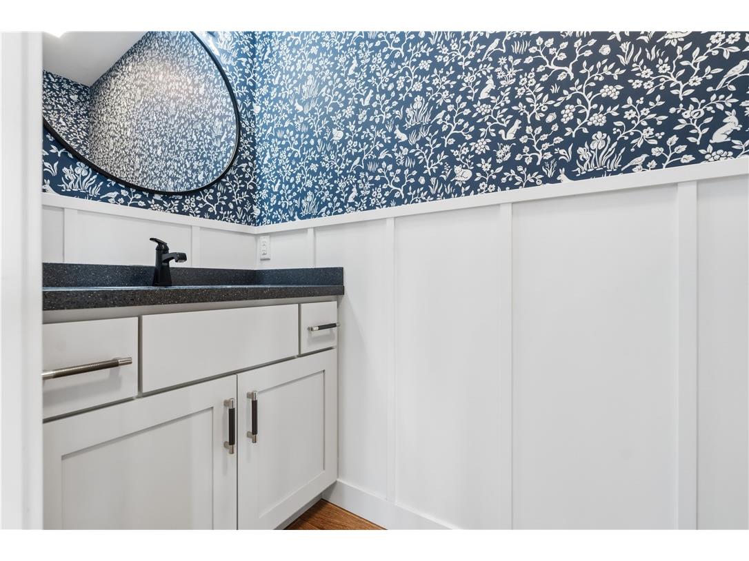 301 E Poplar Avenue Cameron WI 54822 1598147 image40