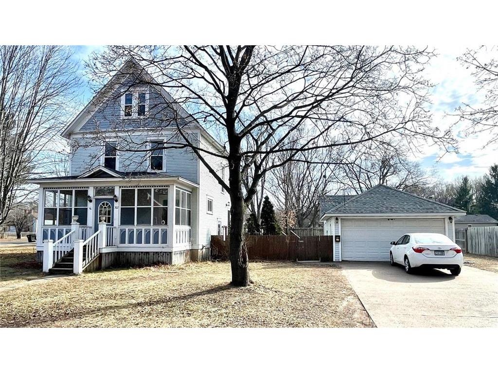 302 15th Avenue W #1 Menomonie WI 54751 1580133 image1