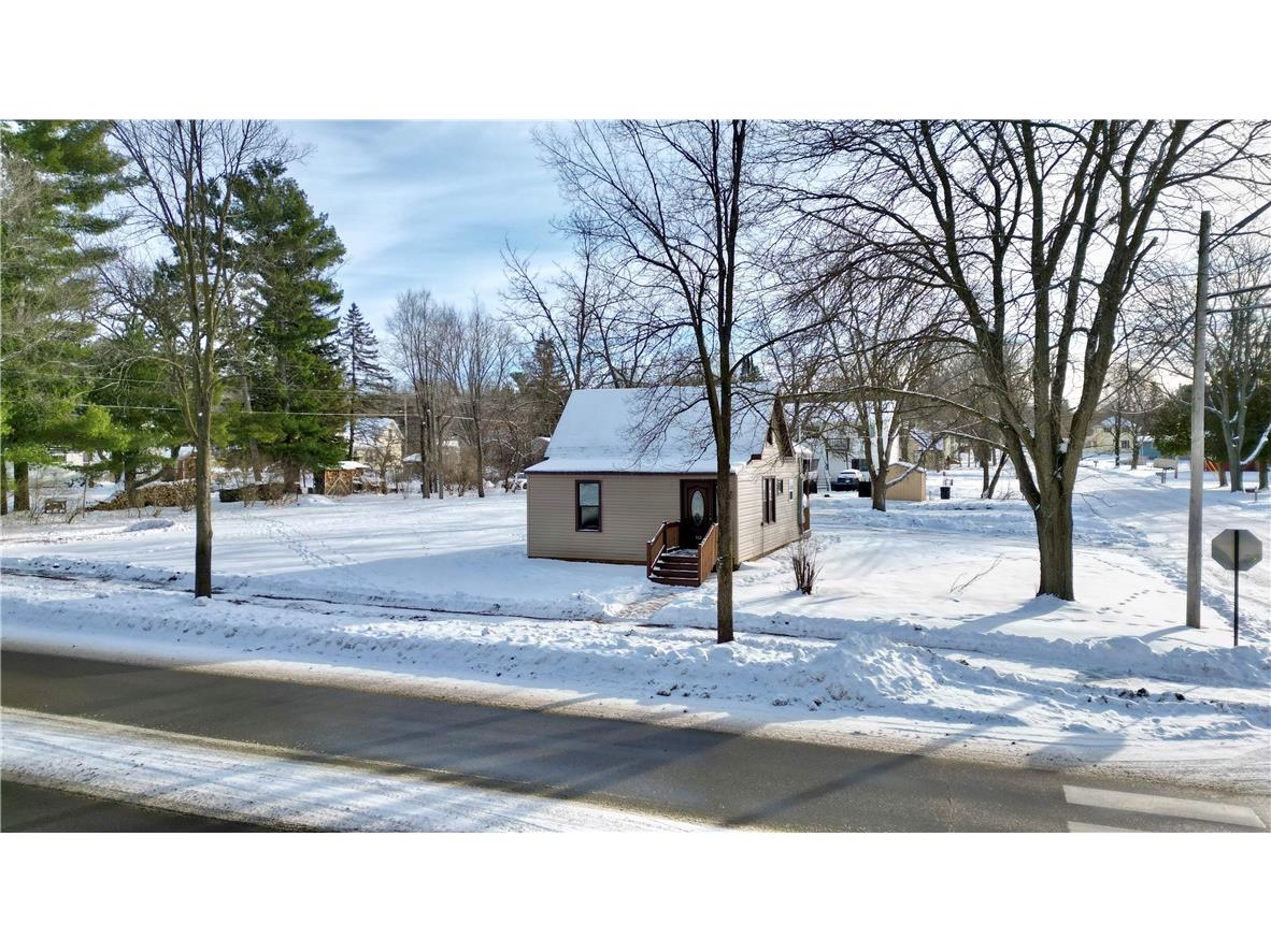 302 21st Avenue E Menomonie WI 54751 1597430 image39