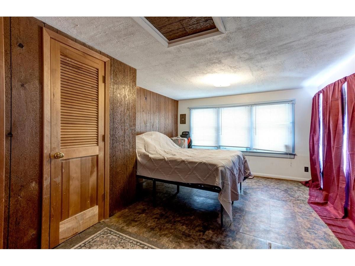 302 E Main Street E Durand WI 54736 1600268 image19