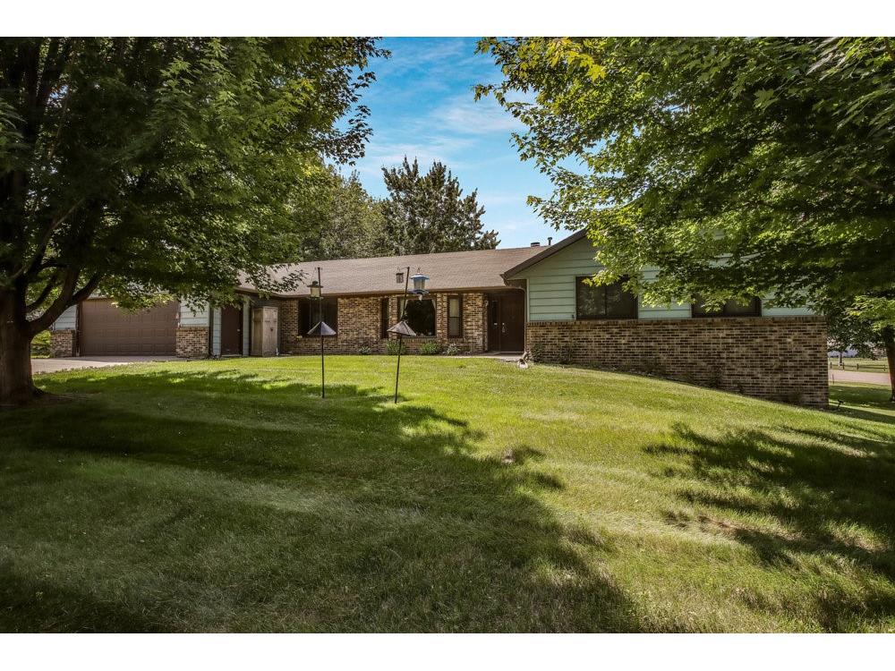 302 Summit Court Chippewa Falls WI 54729 1593404 image1