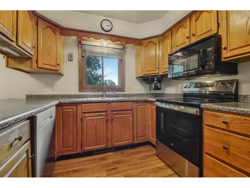 302 Summit Court Chippewa Falls WI 54729 1593404 image7