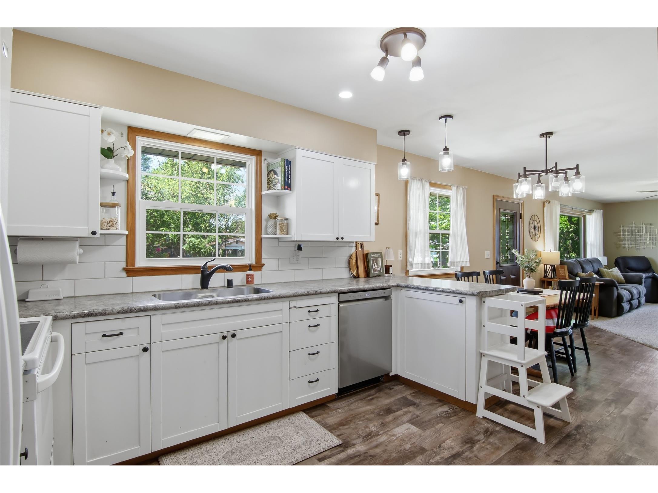 3027 Saturn Avenue Eau Claire WI 54703 1602706 image10