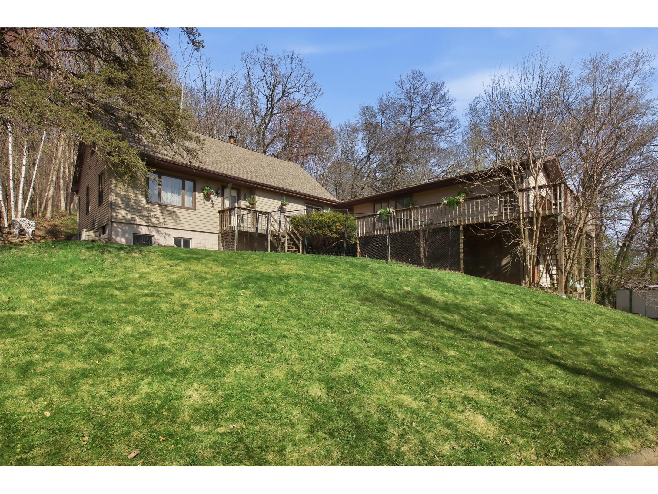 303-305 Moundsview Court #1-2 Elk Mound WI 54739 1600462 image2