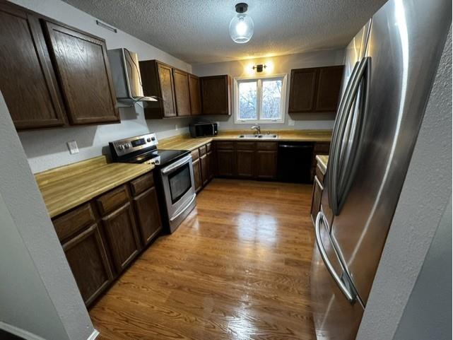 303-305 Moundsview Court #1-2 Elk Mound WI 54739 1600462 image33