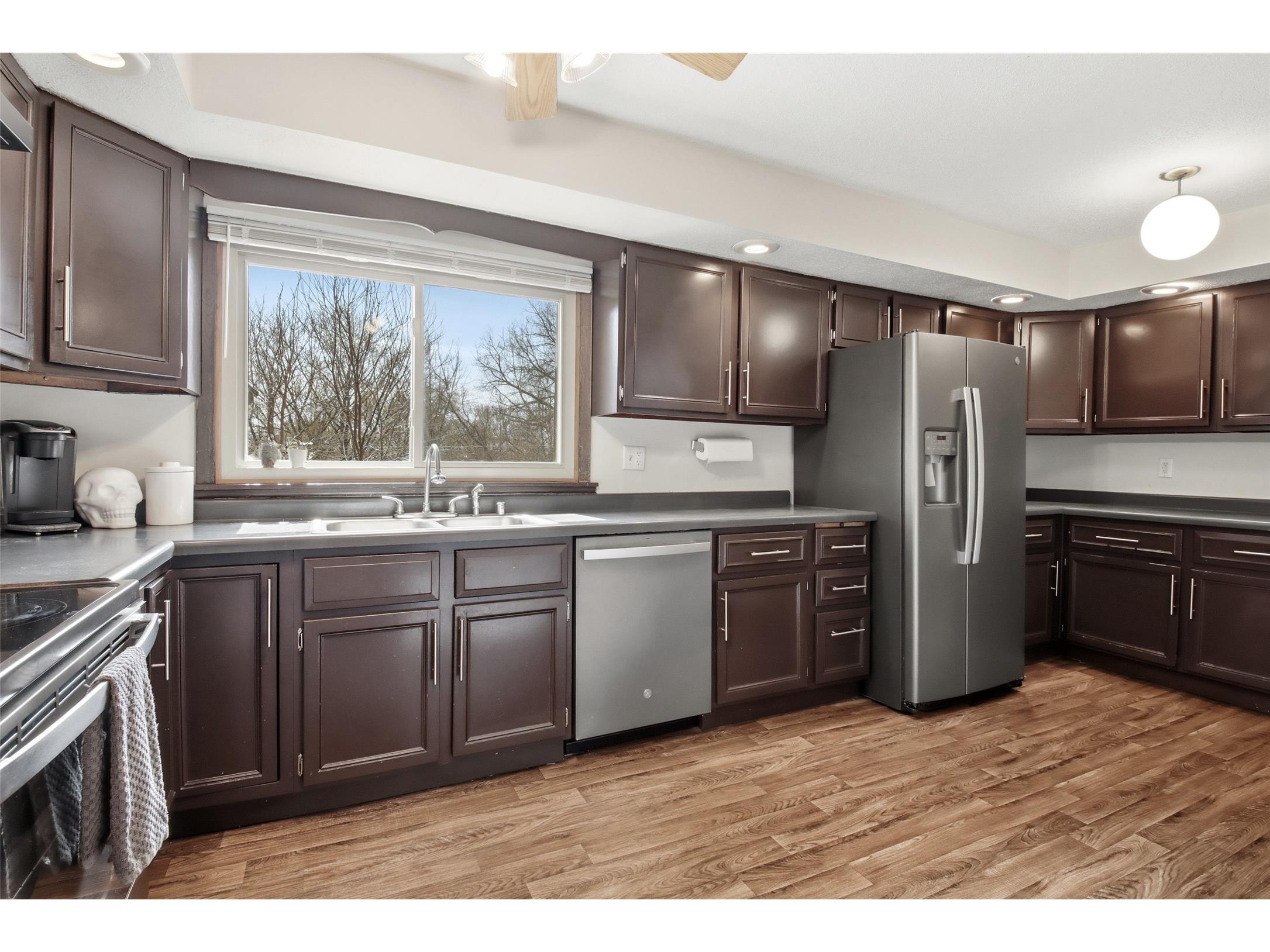 303-305 Moundsview Court #1-2 Elk Mound WI 54739 1600462 image8