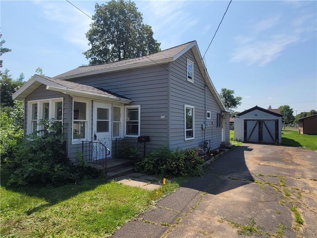 304 E Gates Street Rice Lake WI 54868 1583785 image1