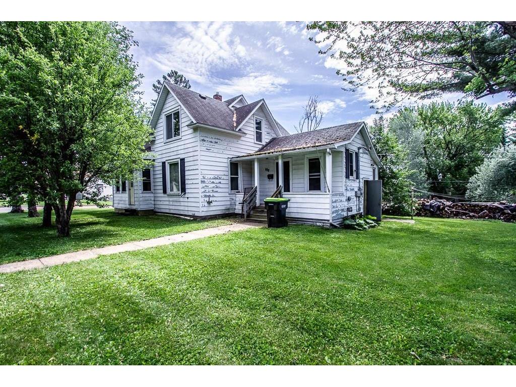 304 E Oak Street, Stanley, WI 54768 MLS 1554277 Edina Realty