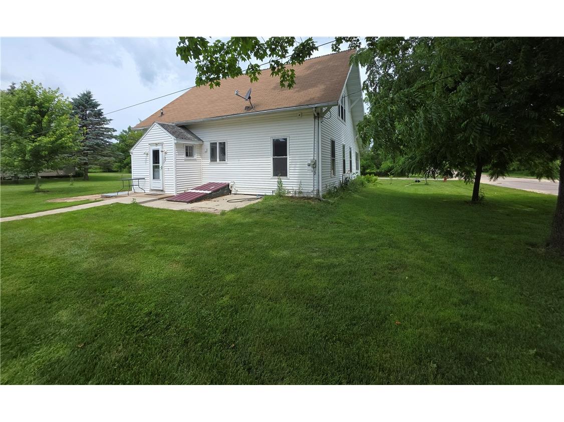 304 Glen Street Kendall WI 54638 1587266 image1