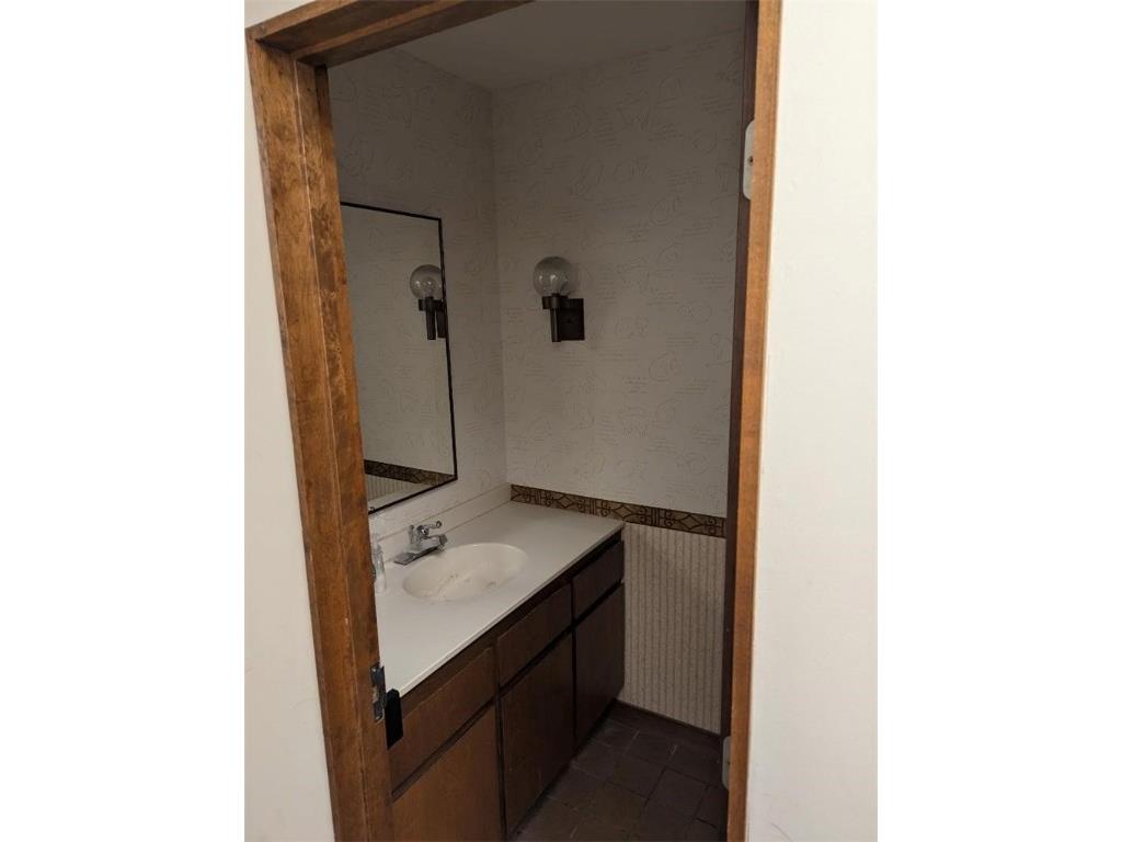 304 Gray Street Eau Claire WI 54703 1592115 image14