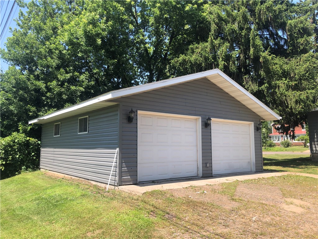 304 River Avenue E Ladysmith WI 54848 - Flambeau 1593645 image3