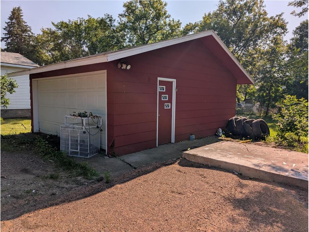 304 S 2nd Street Cameron WI 54822 1598315 image3