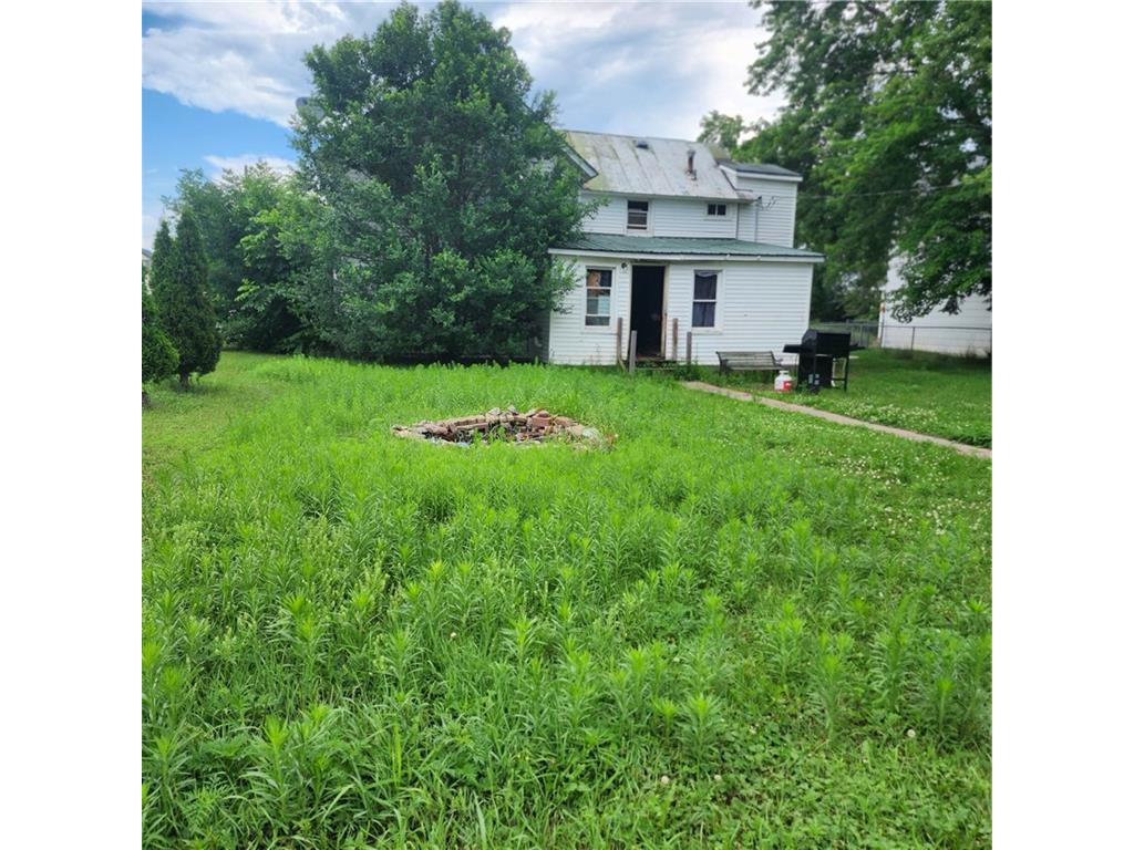 304 S State Street Chippewa Falls WI 54729 1583995 image1