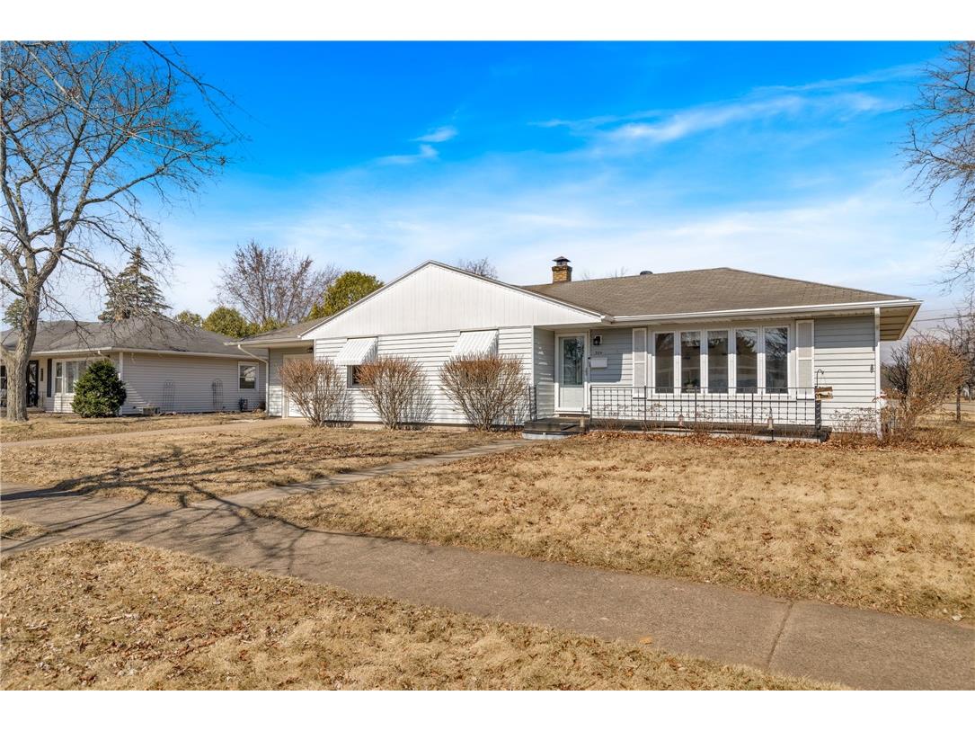 304 W Tyler Avenue Eau Claire WI 54701 1589643 image1