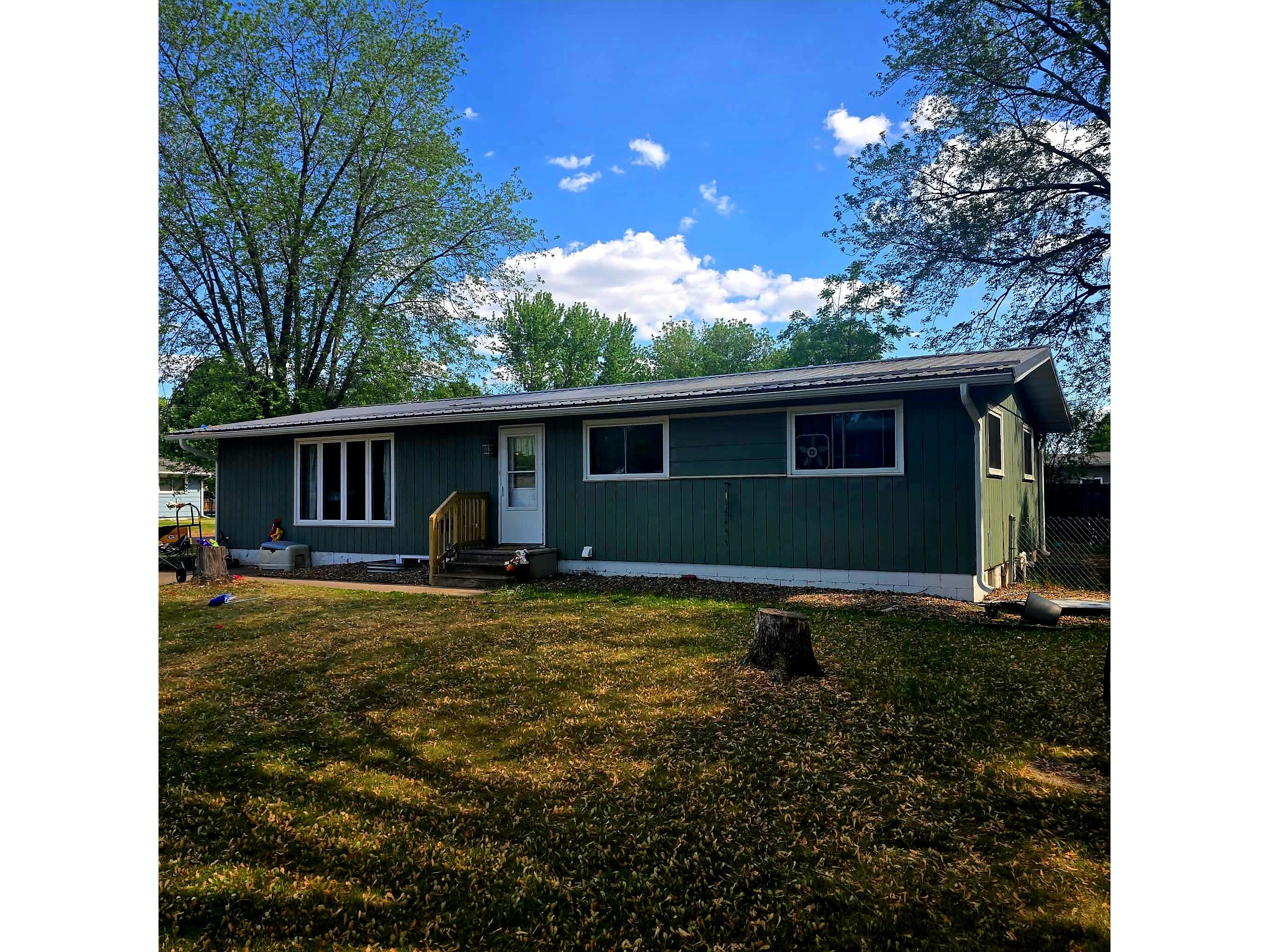 305 W Wisconsin Street Chippewa Falls WI 54729 1601896 image1