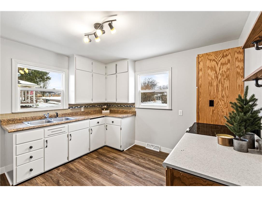 306 S White Street Fall Creek WI 54742 1597476 image12