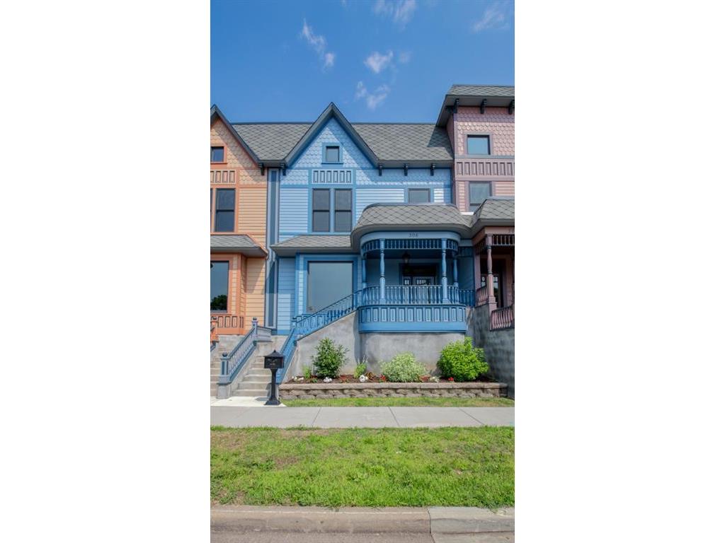 306 W Grand Avenue, Eau Claire, WI 54703 MLS 1574855 Edina Realty