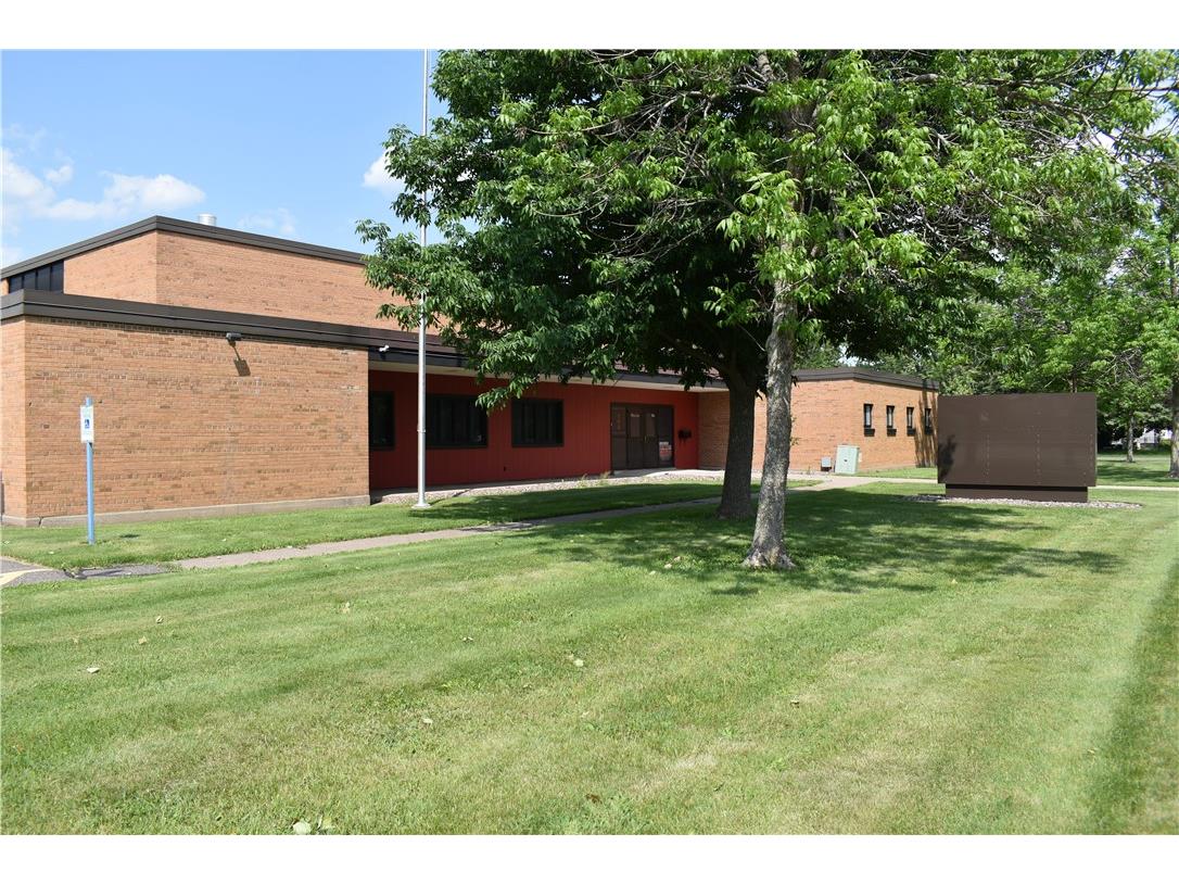 307 E Barker Street Rice Lake WI 54868 1592386 image1
