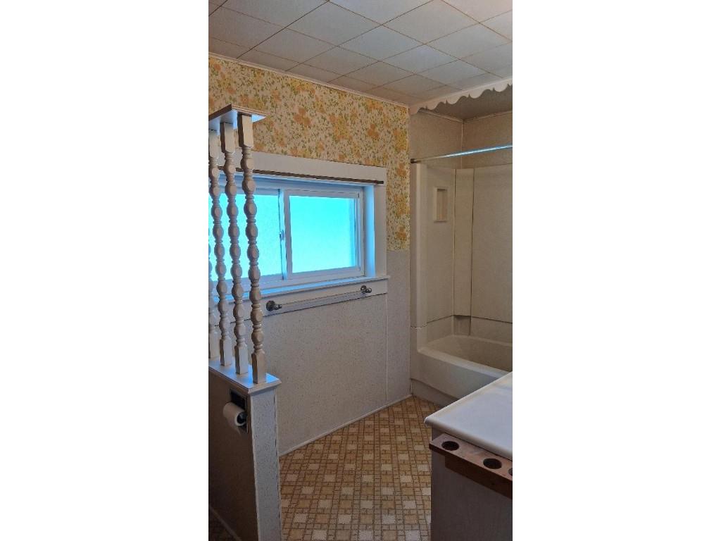 307 S Spring Augusta WI 54722 1599426 image13