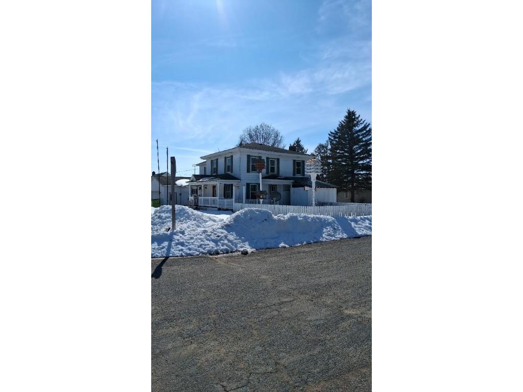 307 S Spring Augusta WI 54722 1599426 image21