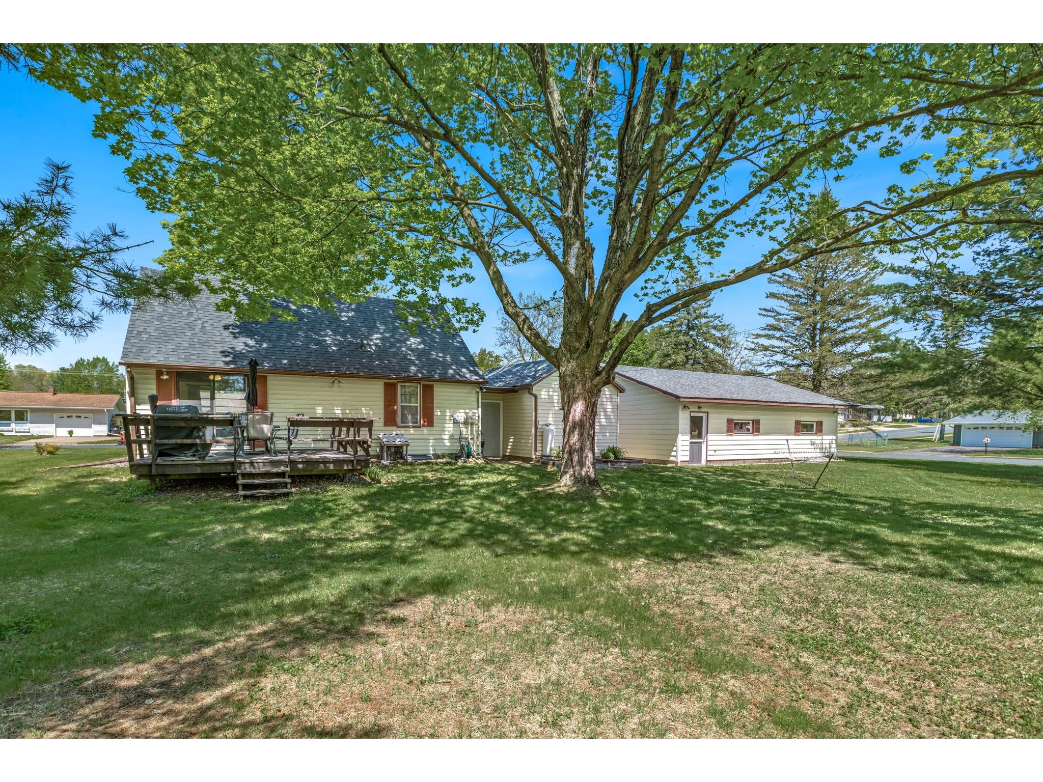 308 20th Avenue W Menomonie WI 54751 1601302 image40