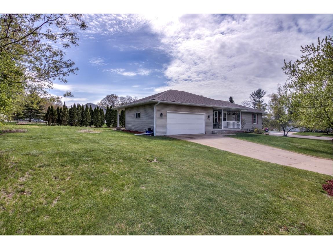 311 Glenwood Court Chippewa Falls WI 54729 1600990 image2