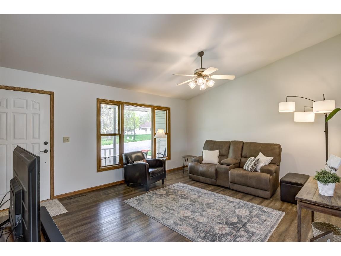 311 Glenwood Court Chippewa Falls WI 54729 1600990 image3
