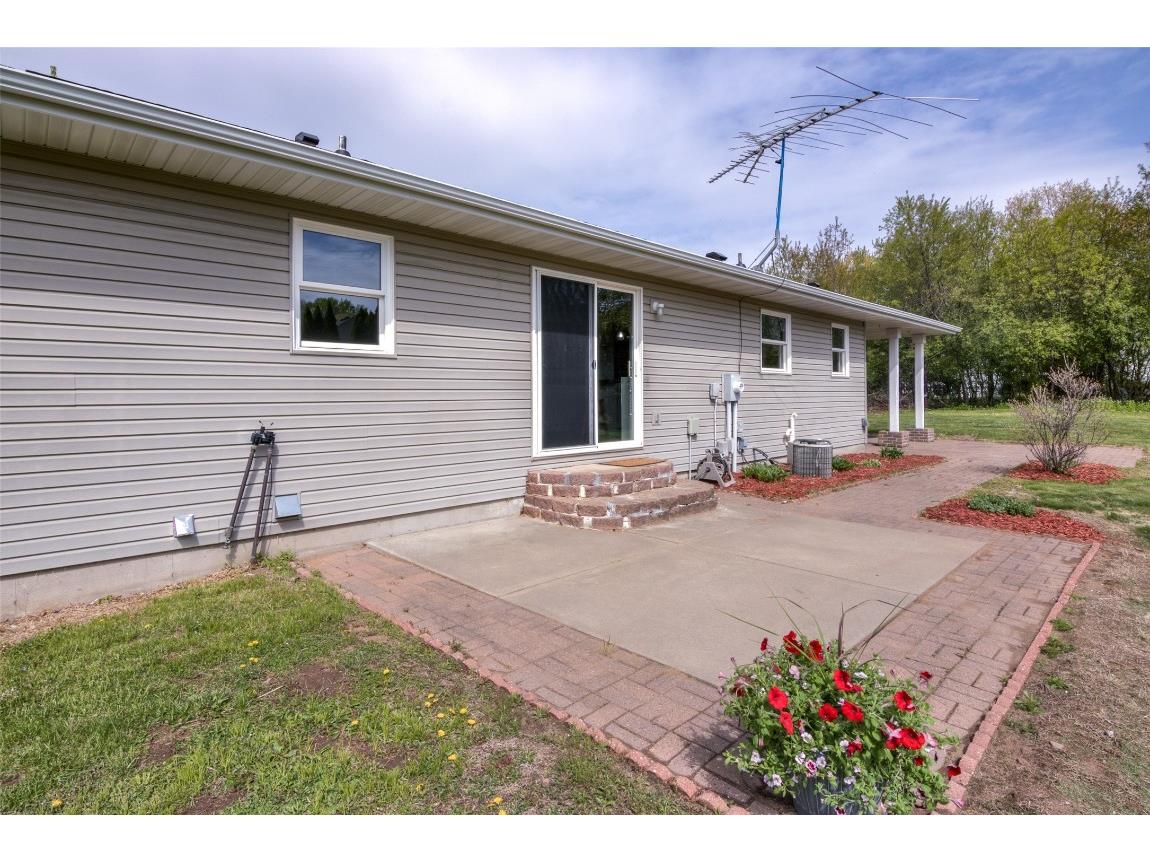 311 Glenwood Court Chippewa Falls WI 54729 1600990 image33