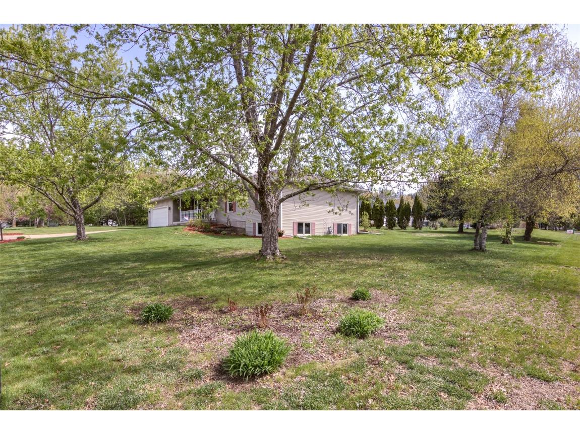 311 Glenwood Court Chippewa Falls WI 54729 1600990 image37