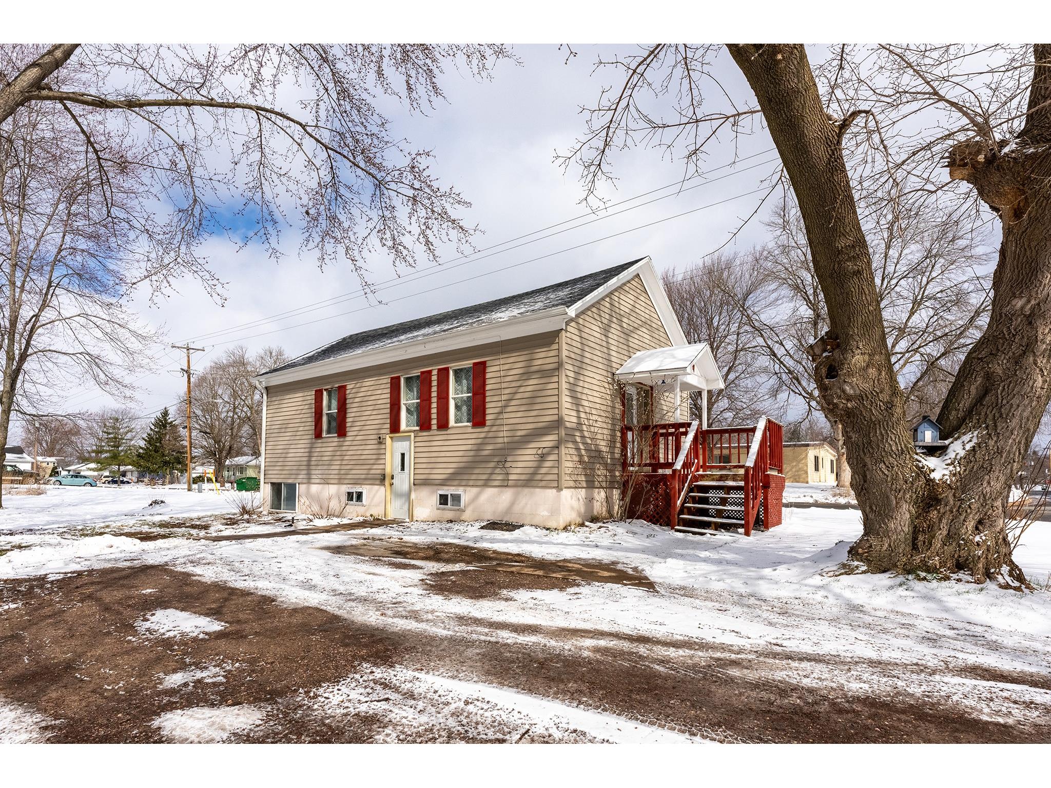 311 Water Street Augusta WI 54722 1600335 image27