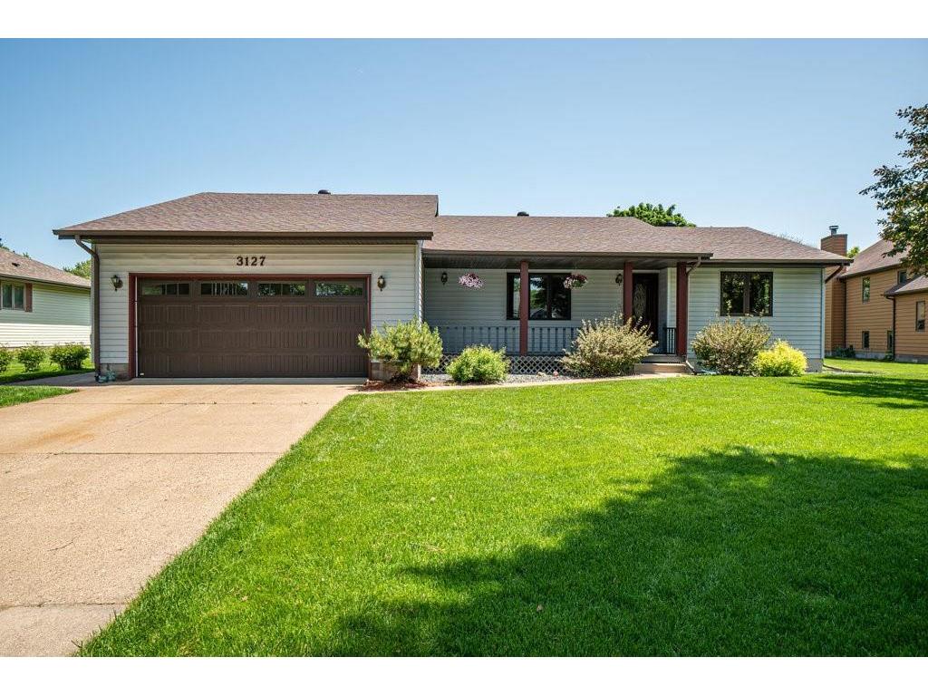 3127 Hope Ave, Eau Claire, WI, 54703 MLS 1573689 Edina Realty