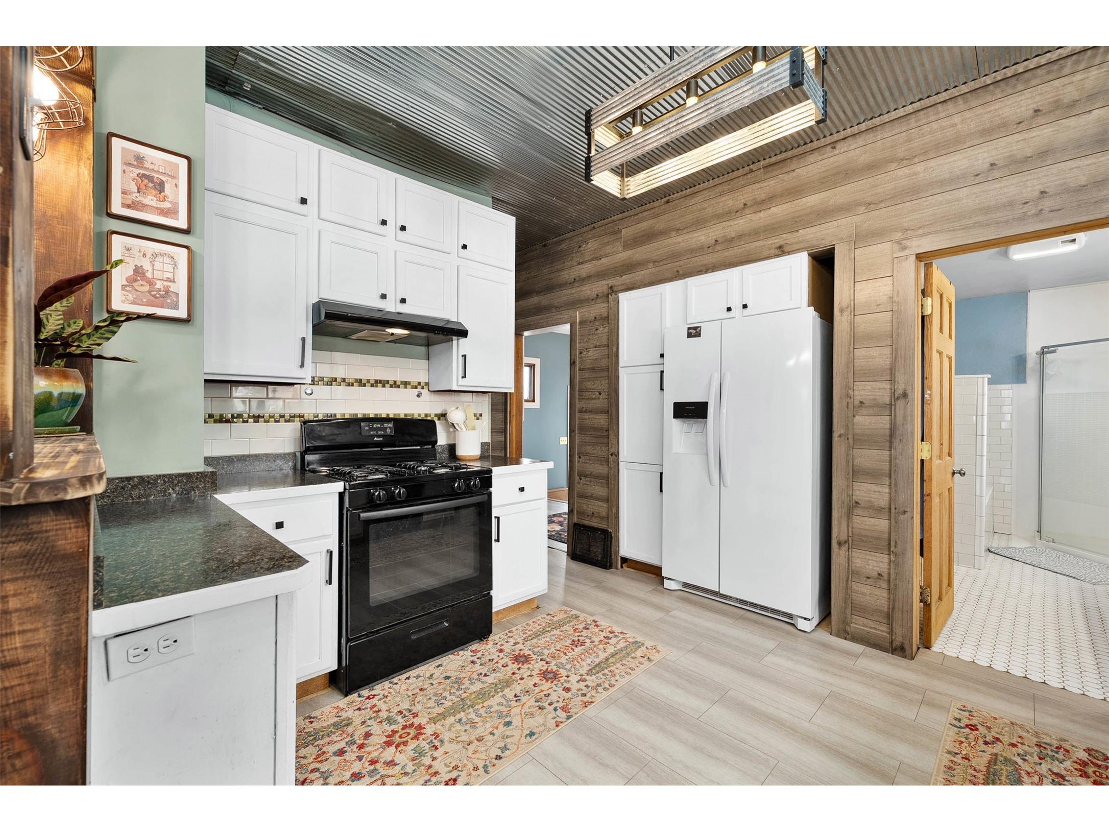 313 Lindoo Avenue E Ladysmith WI 54848 1599318 image13