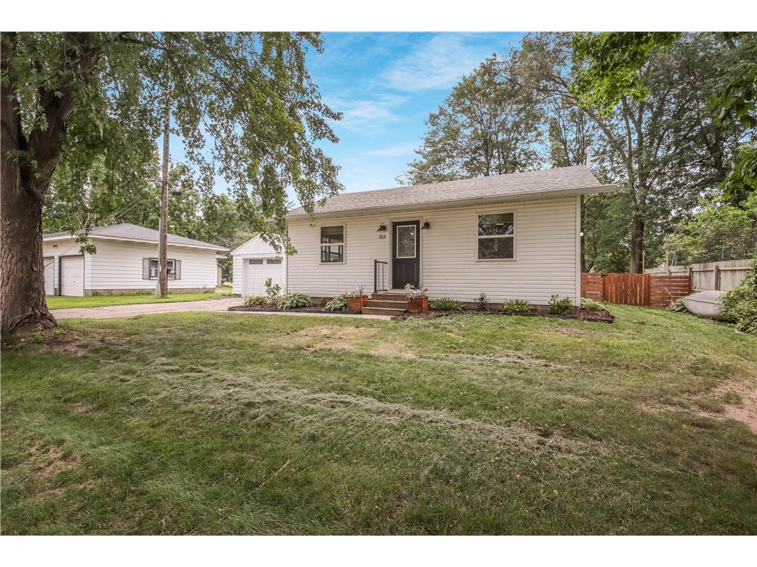 313 Summit Avenue Chippewa Falls WI 54729 1594019 image1