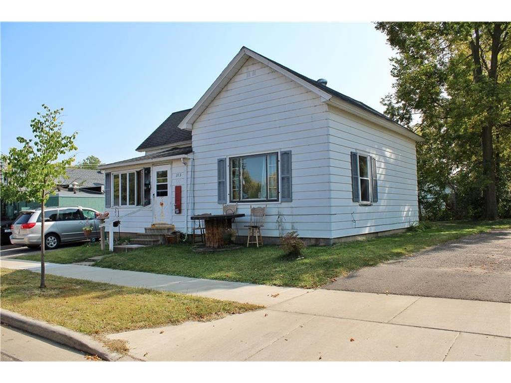 313 Vine Street, Eau Claire, WI 54703 MLS 1547259 Edina Realty