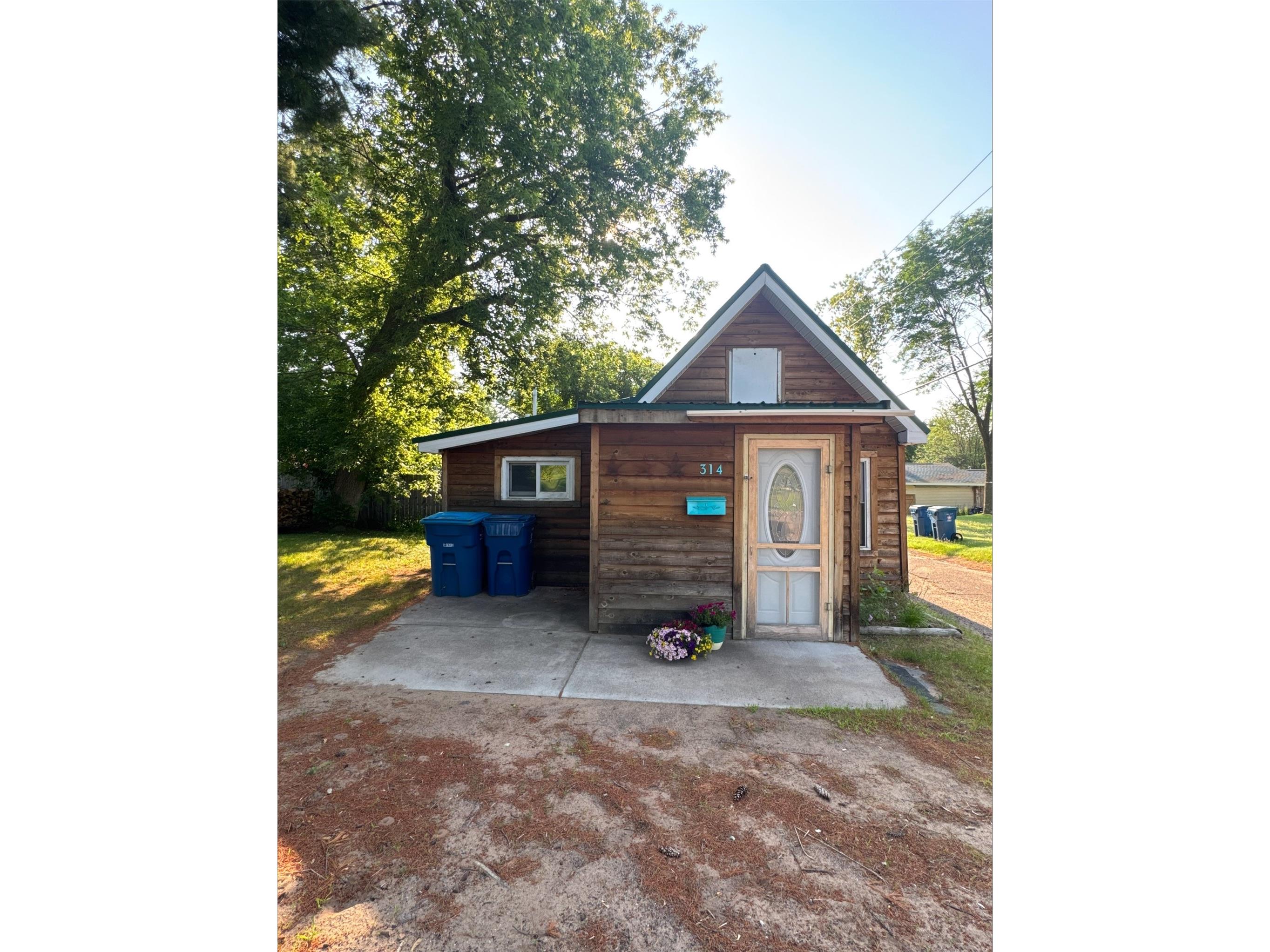 314 College Street Spooner WI 54801 1602861 image1