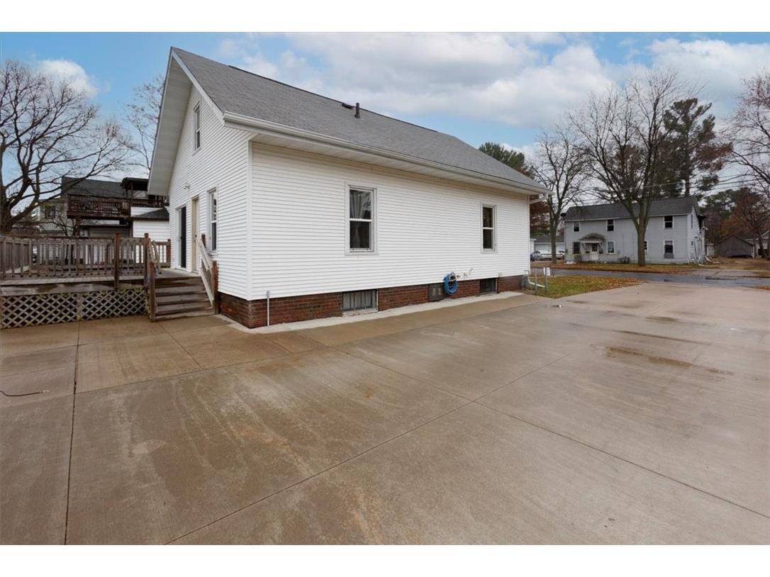 315 12th Avenue W Menomonie WI 54751 1597281 image30