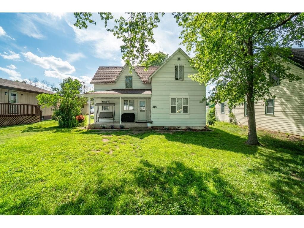 315 S Woodworth Street Elmwood WI 54740 1593278 image1