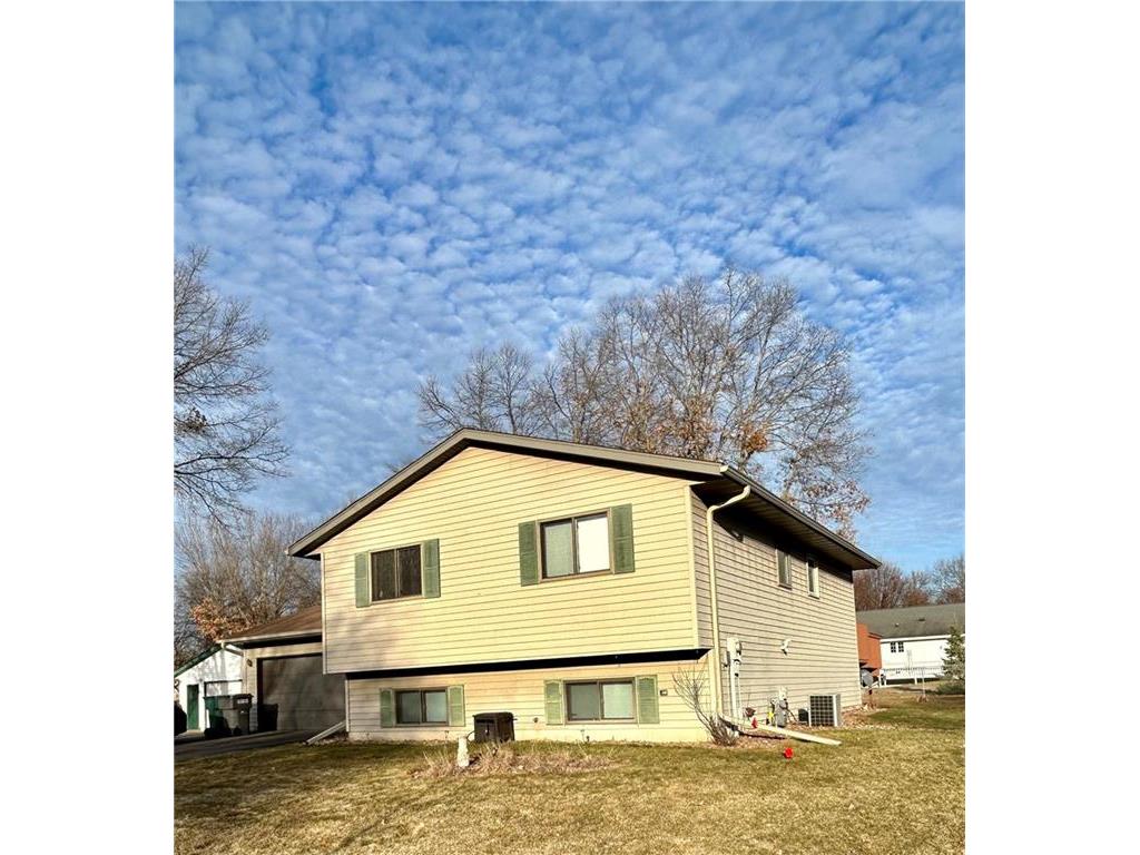 3151 Phoenix Avenue Eau Claire WI 54703 1580027 image1