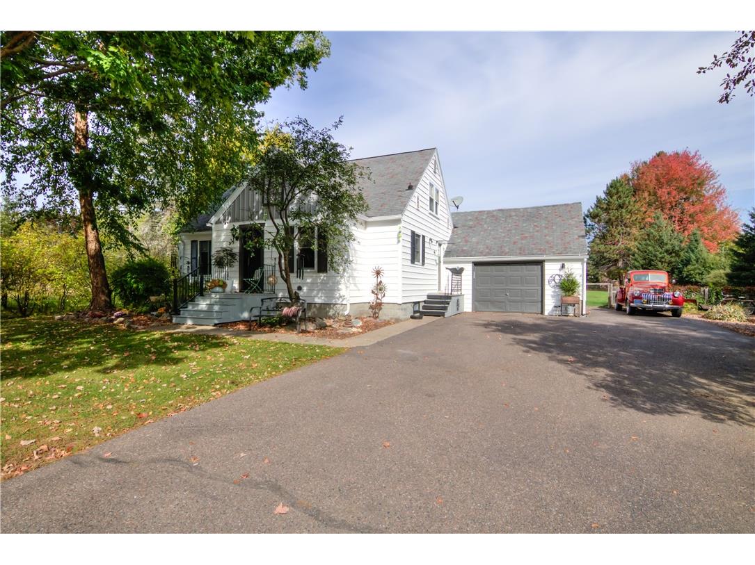 317 College Avenue W Ladysmith WI 54848 1596014 image1