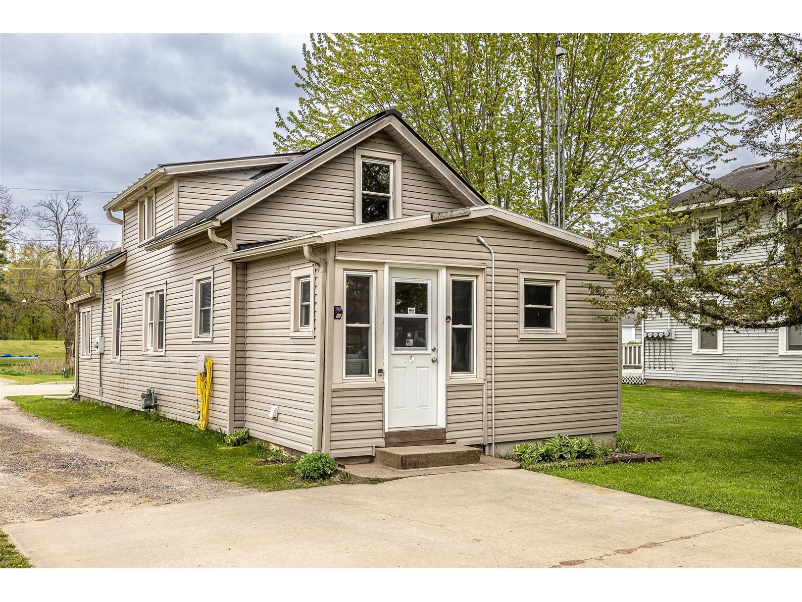 317 S 1st Street Black River Falls WI 54615 1600989 image16