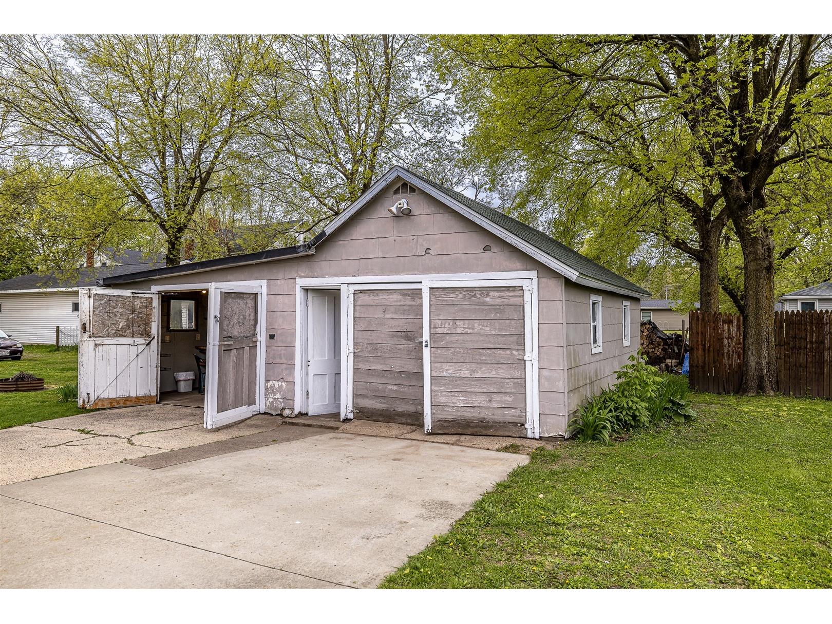 317 S 1st Street Black River Falls WI 54615 1600989 image17