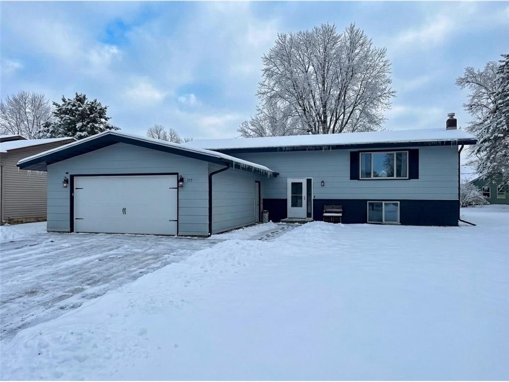 317 S 4th Street Cameron WI 54822 1593310 image1