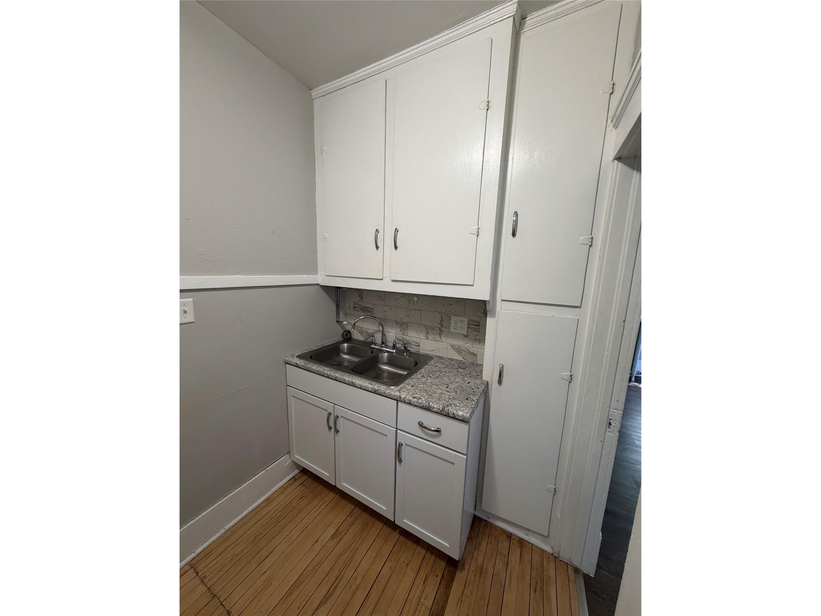 317 Summit Avenue #1-4 Eau Claire WI 54701 1600094 image17